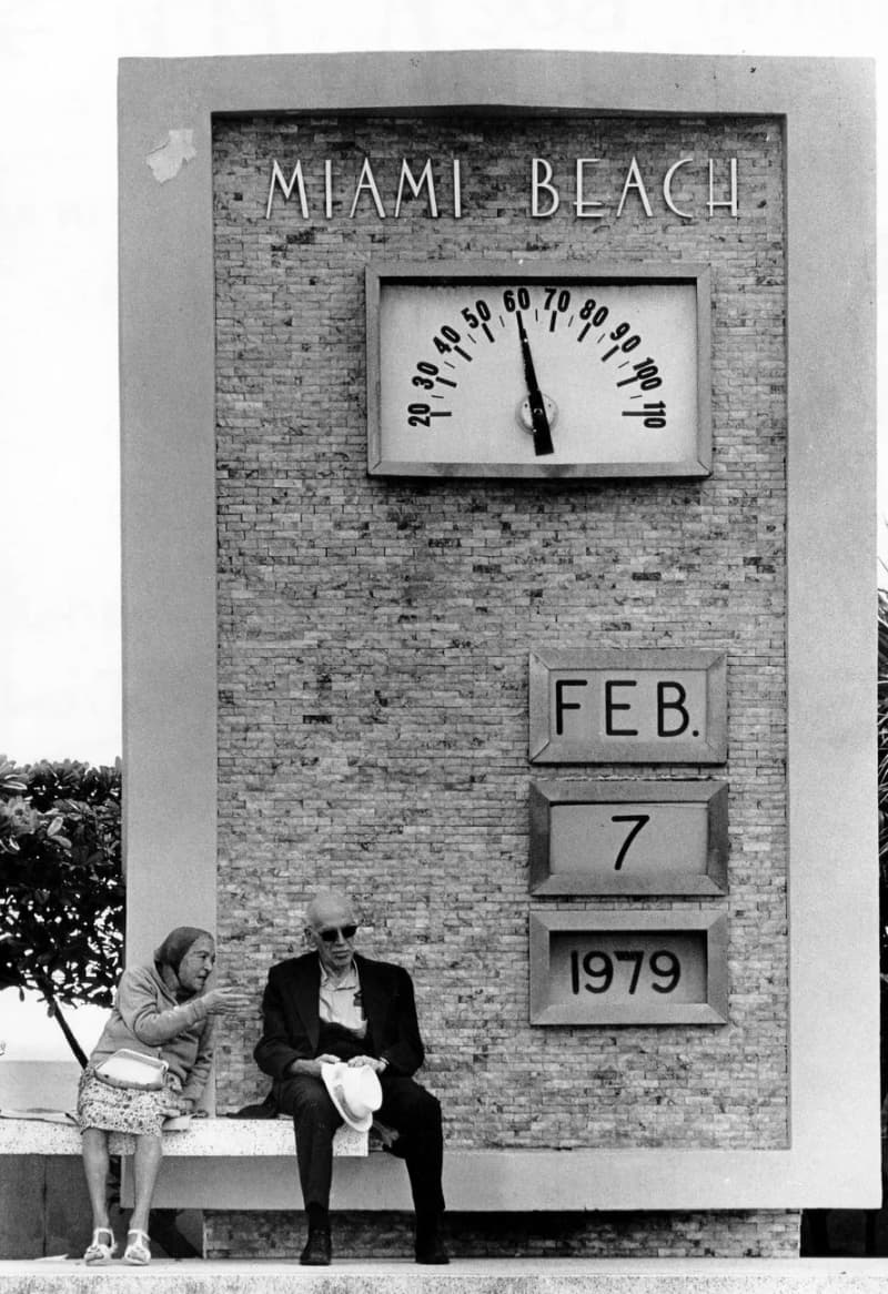 A couple relaxes at Miami’s Lumis's Park, 1979